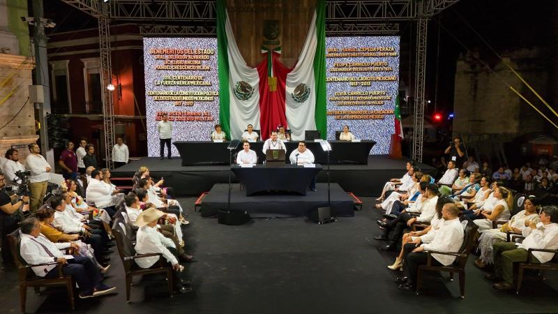 Rinde Joaquín Díaz Mena Compromiso Constitucional como Gobernador del Estado de Yucatán