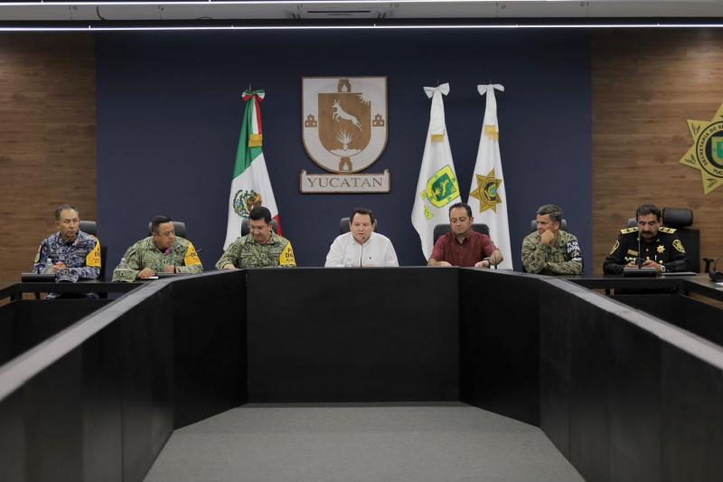 Ante el paso del huracán "Milton", el Gobierno del Estado actúa con responsabilidad y prudencia apoyando a la ciudadanía