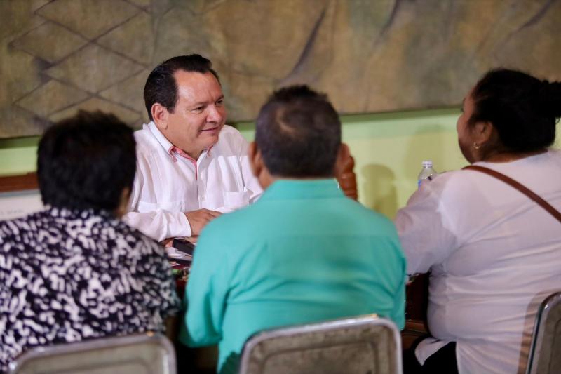 Atiende "Audiencias con el Pueblo" más de 500 solicitudes