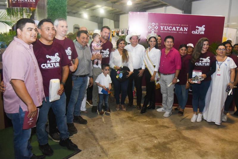 Artesanas y emprendedoras reciben el respaldo del Gobernador Joaquín Díaz Mena