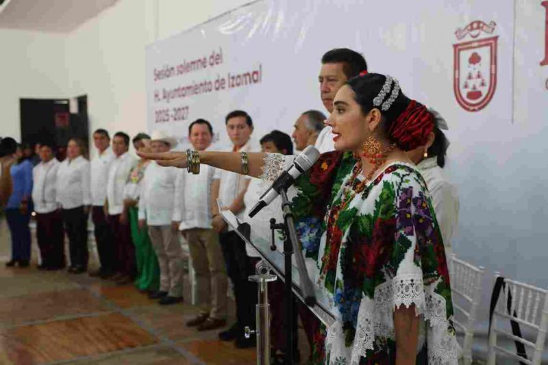 Llama el Gobernador Joaquín Díaz Mena a convertir a Izamal en un referente turístico