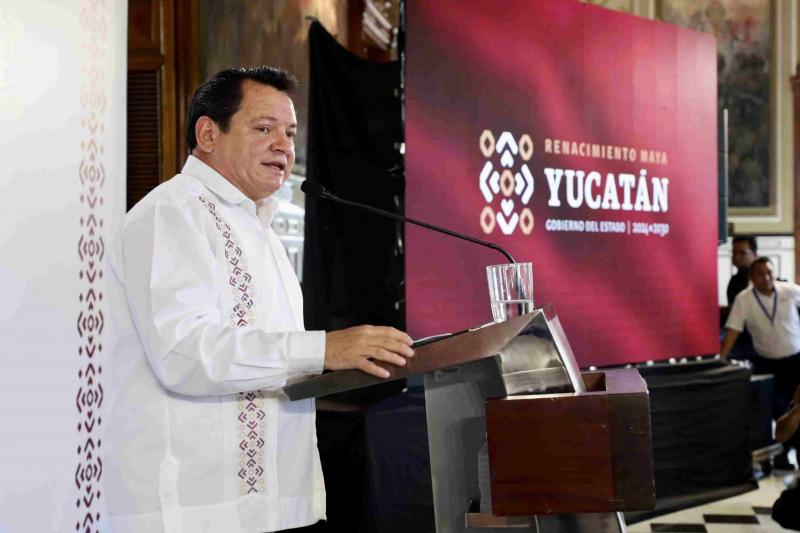 Transformar y otorgar una mejor atención en el sector salud, compromiso del gobierno de Yucatán