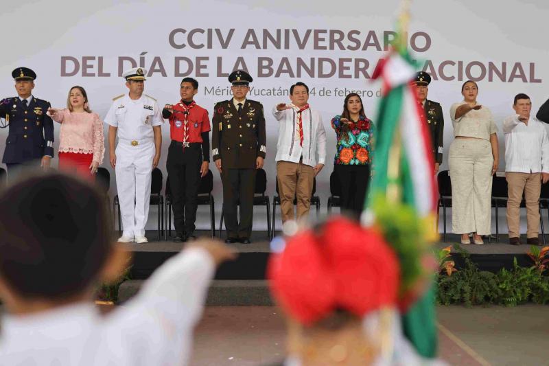 Bandera Nacional, guía en el camino hacia la transformación y bienestar