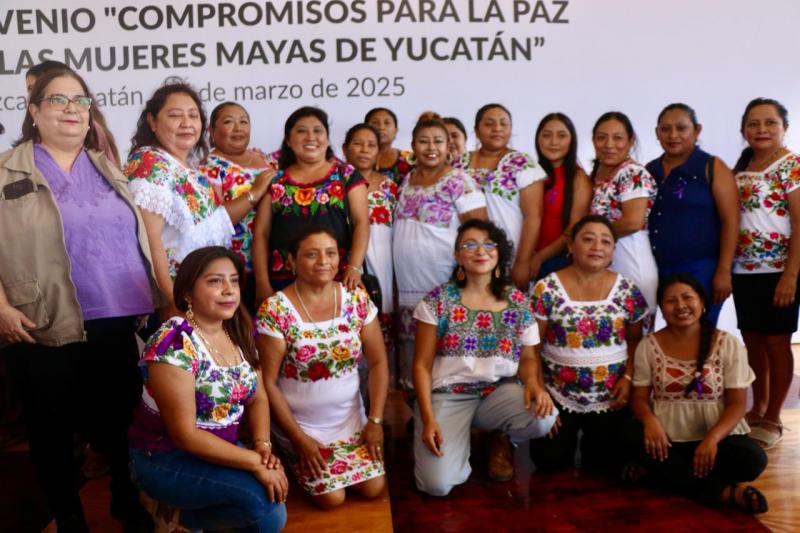 Ceremonia maya y firma de convenio enmarcan la entrega de reconocimientos a parteras, guardianas de saberes ancestrales