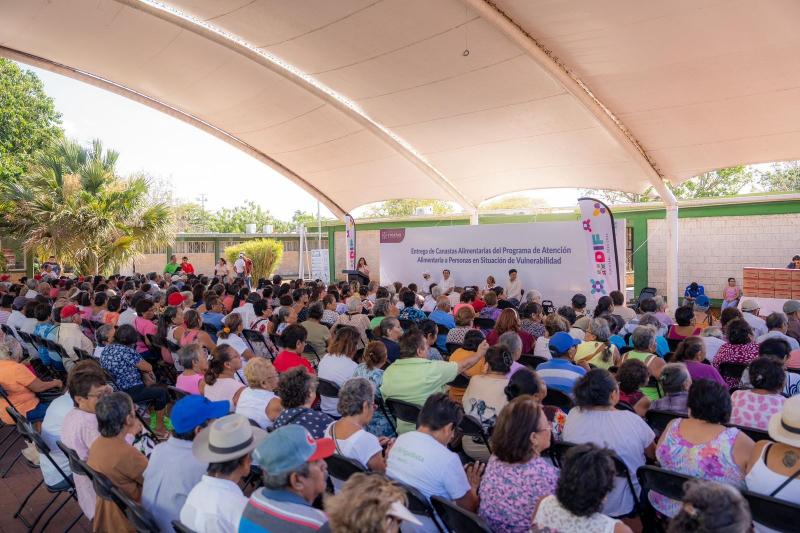 DIF Yucatán continúa brindando respaldo a personas con cáncer mediante apoyos económicos y alimentarios