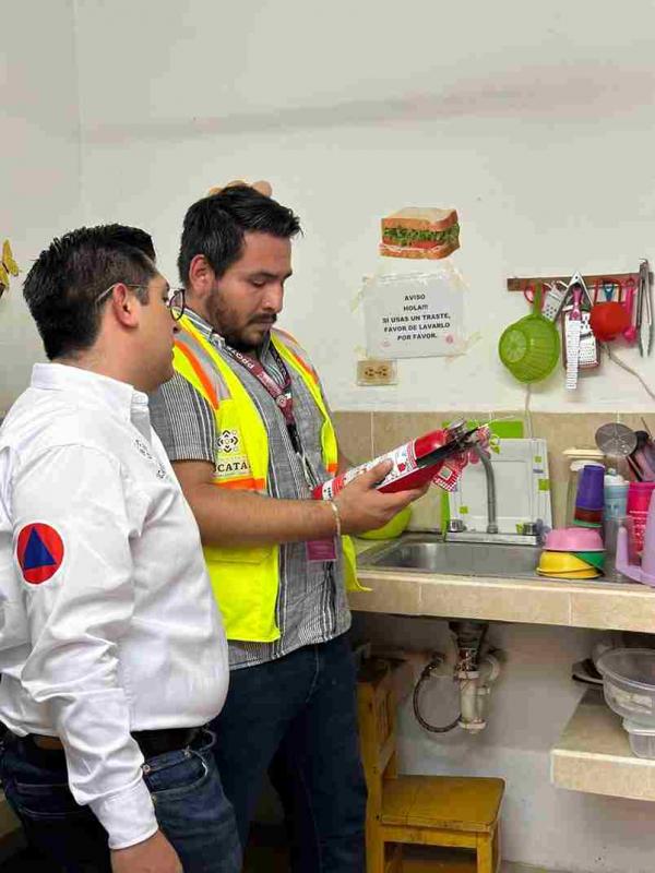 Suspensión de actividades en escuela privada