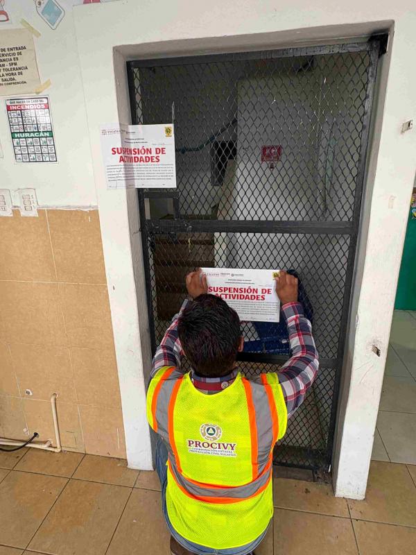 Suspensión de actividades en escuela privada