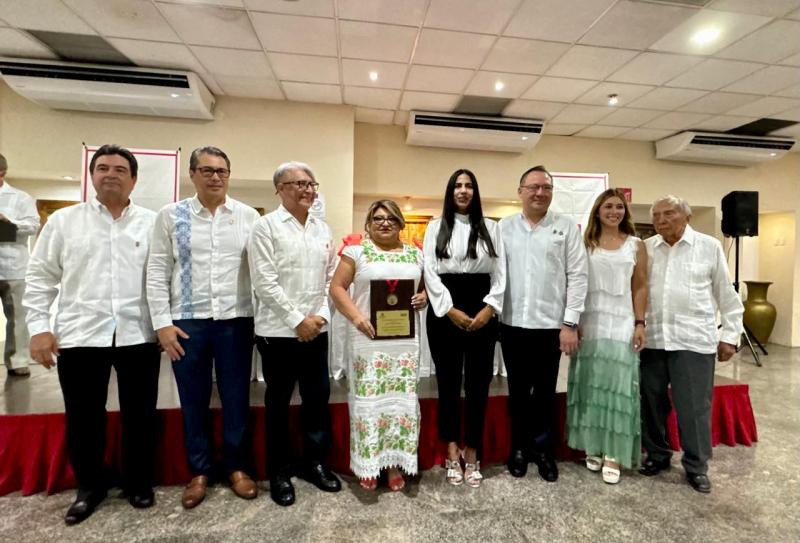 Reconocen el papel del Colegio de Ingenieros Civiles de Yucatán