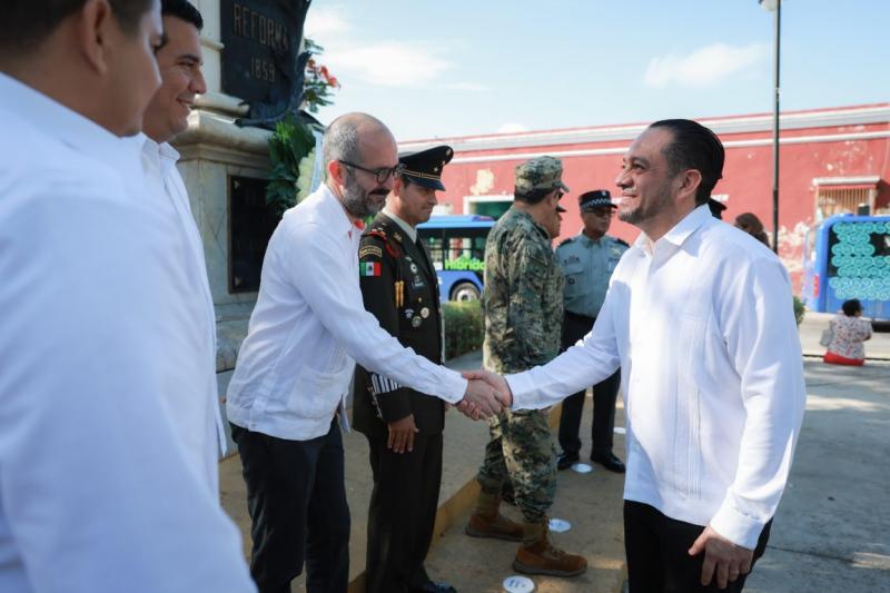 Conmemoran 153 aniversario luctuoso de Benito Juárez García