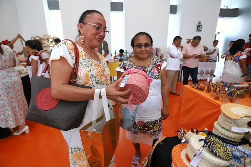 Sedeculta festeja Día Internacional de los Pueblos Indígenas con la presencia viva de artistas, creadoras y creadores mayahablantes