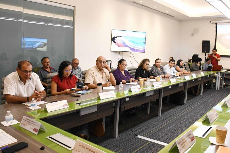 Yucatán mantiene seguimiento al fenómeno de marea roja