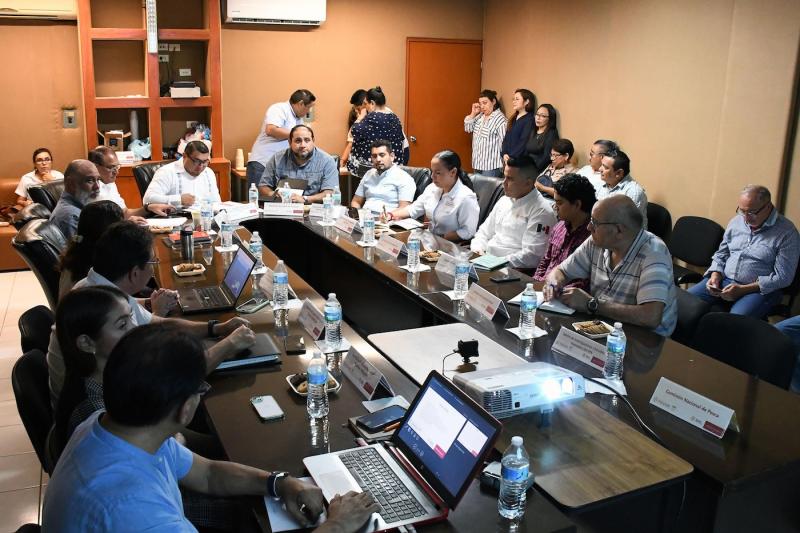 Refuerzan acciones interinstitucionales ante fenómeno de marea roja