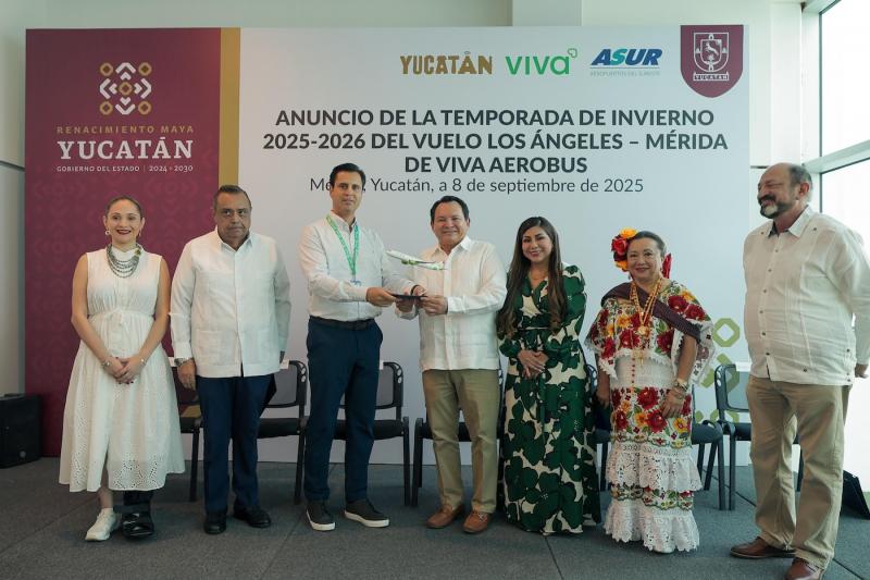 Celebran al pasajero 10 millones de Viva Aerobús en Yucatán y anuncian vuelo directo a Los Ángeles