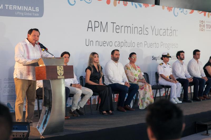 Inicia transformación de Puerto Progreso en un centro logístico internacional