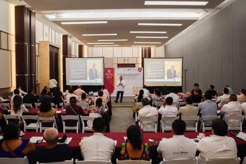 Suman esfuerzos por el Turismo Gastronómico de Yucatán