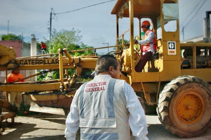 Gobierno del Estado mejora calles y movilidad en Kinchil y Cantamayec