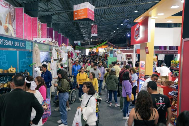 Talento artesanal y orgullo local, protagonistas en la Semana de Yucatán en México