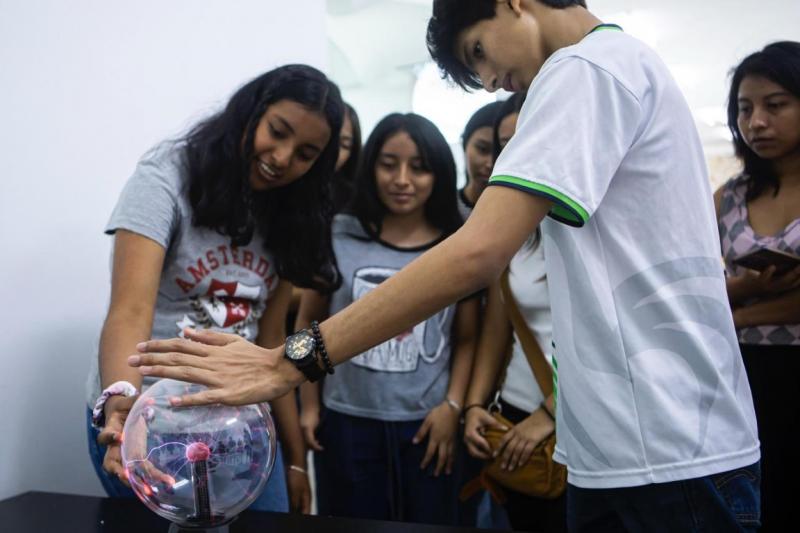 Llamado a despertar la curiosidad científica  