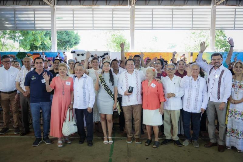 Celebran 50 aniversario de la escuela federal número 5 "Alfredo Barrera Vásquez"