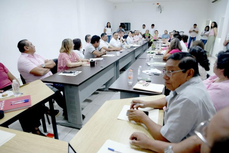 Diálogo y cercanía para fortalecer la educación en Yucatán
