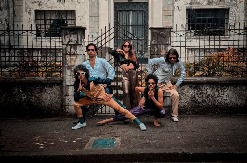 Desde Colombia, Sonoras Mil trae cumbia psicodélica al Otoño Cultural 2025